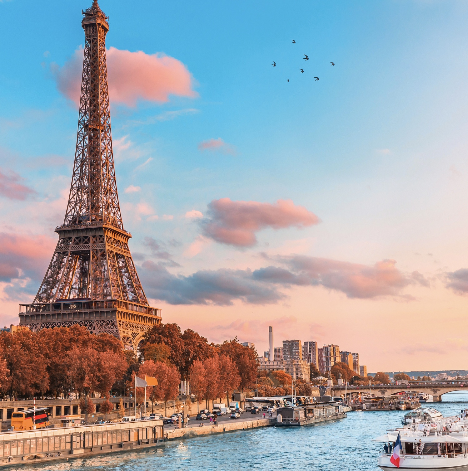 Séjour romantique à Paris - Macarons, champagne et vue sur la Tour Eiffel
